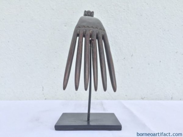 BATAKKAROHAIRPINmmCOMBHEADDRESSPinStatueSculptureJewelryArtifact
