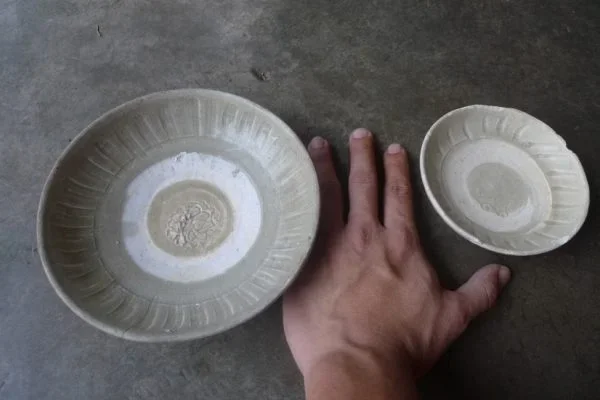 TWO GLAZED SUNG / SONG (960-1279) DISH / PLATE / antique bowls Chinese Porcelain Clay #6