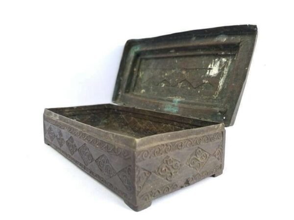 Betel Nut Box 200mm Container Storage Borneo Antique Jewelry Coin Gold Watches