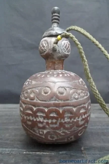 OLD BETEL NUT CONTAINER Kapur Sirih Batak Indonesia Artifact Box Bottle Chamber