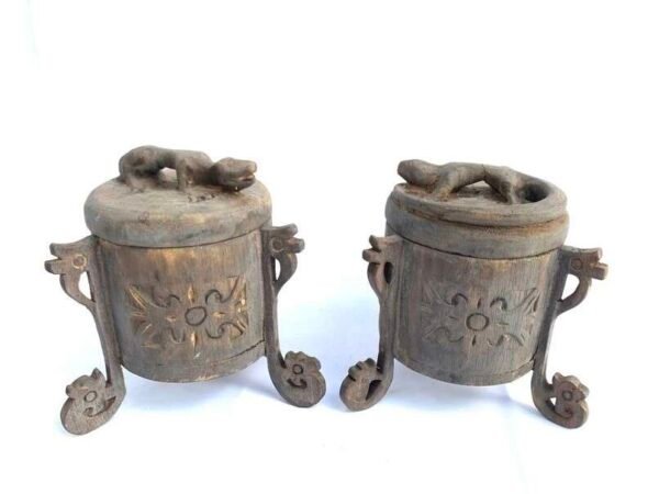 Oceanian Art One Pair Tribal Box Container Chamber Lupong Medicine Jewelry Animal Statue Borneo