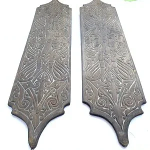 TWO TRIBAL carved shield (Height: 310mm)  Native Head hunter Tribe Dayak Borneo ARMOR ART