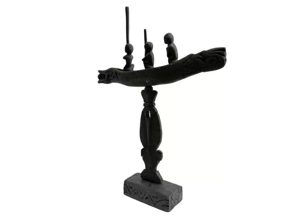 Crocodile Boat 590mm Miniature War Vessel Native Tribal Primitive Figure Statue Sculpture Dayak Borneo Crocodile Boat 590mm Miniature War Vessel Native Tribal Primitive Figure Statue Sculpture Dayak Borneo
