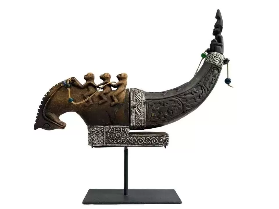 Medicine Chamber 490mm Naga Morsarang Old Buffalo Horn Container Statue Sculpture Figurine Batak Indonesia Medicine Chamber 490mm Naga Morsarang Old Buffalo Horn Container Statue Sculpture Figurine Batak Indonesia