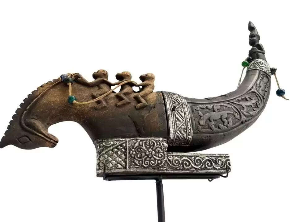 Medicine Chamber 490mm Naga Morsarang Old Buffalo Horn Container Statue Sculpture Figurine Batak Indonesia Medicine Chamber 490mm Naga Morsarang Old Buffalo Horn Container Statue Sculpture Figurine Batak Indonesia