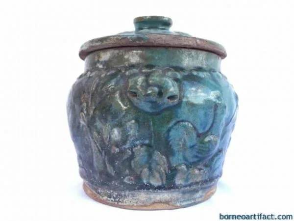 Kamcheng Covered Jar
