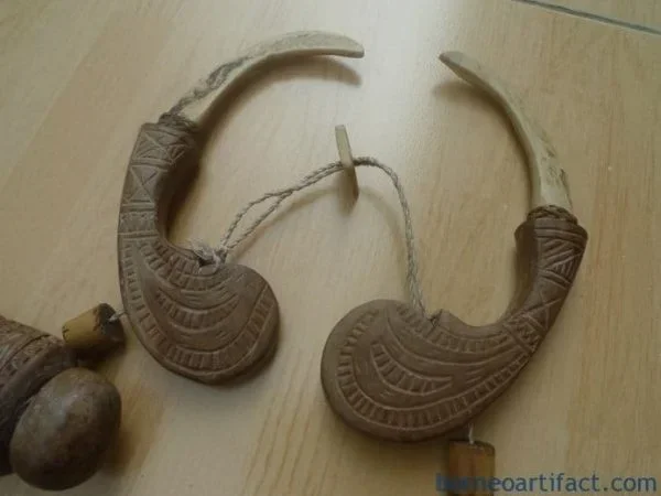 RARE TORA TORA NECKLACE TORAJA Tribal Jewelry Wood & Bone Pendant Body Ornament