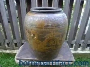 Antique Plates Jars vases