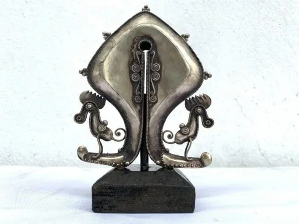 pendant earring
