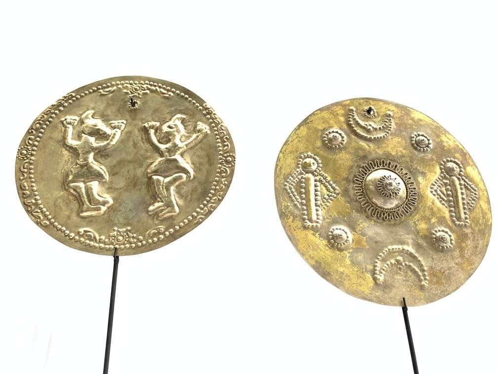 Pectoral Disk (1 Pair) Women Female Jewelry Old Tribal Pendant Maluku Disk Metal Body Adornment Pectoral Disk (1 Pair) Women Female Jewelry Old Tribal Pendant Maluku Disk Metal Body Adornment