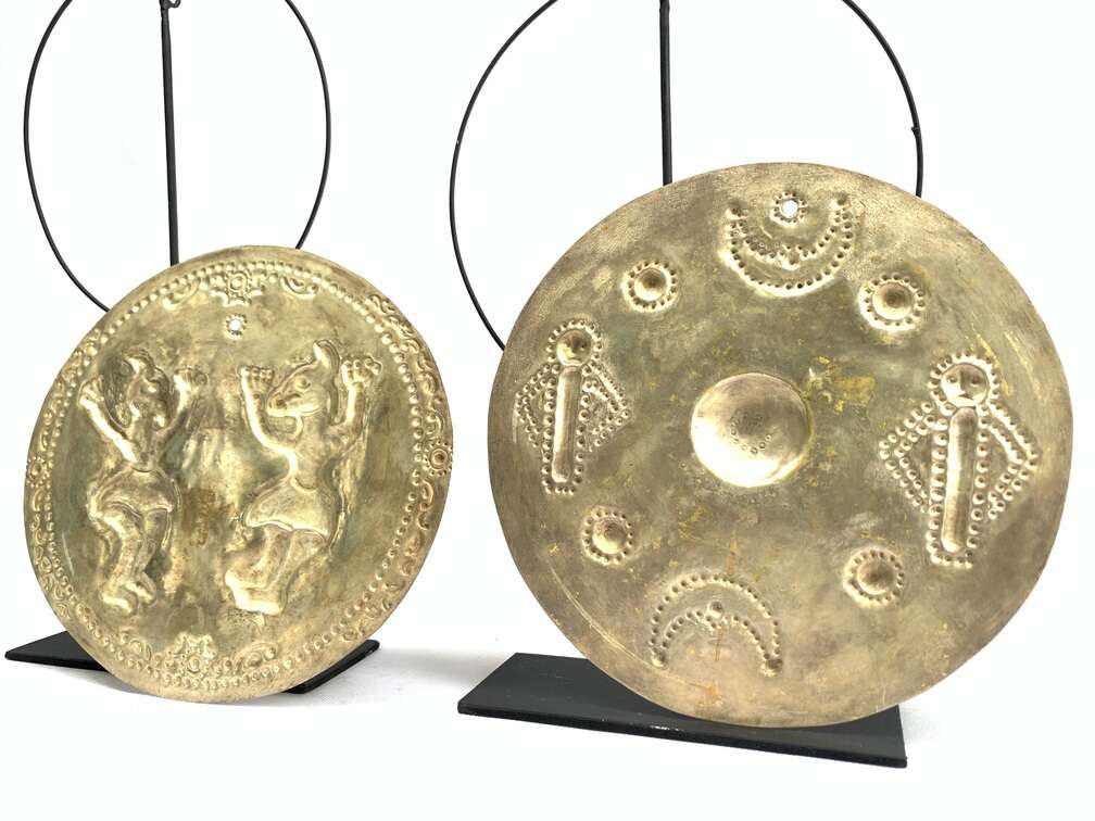 Pectoral Disk (1 Pair) Women Female Jewelry Old Tribal Pendant Maluku Disk Metal Body Adornment Pectoral Disk (1 Pair) Women Female Jewelry Old Tribal Pendant Maluku Disk Metal Body Adornment