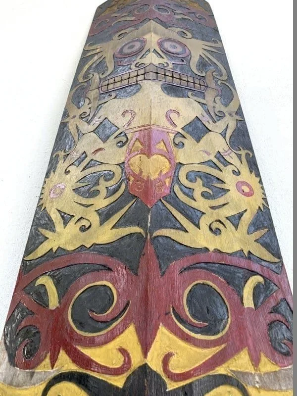Hand Painted 1240mm Dayak Shield Ceremonial Terabai Armor Borneo Wood Carving Painting