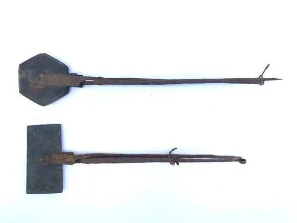 ANTIQUE COOKIE MAKER ( 1 pair) Fire Place Old Iron Cast Waffle Biscuit Mold Traditional Food Cast