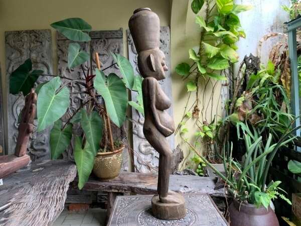 BALINESE WOMEN SCULPTURE 1200mm Bali Aga Tribe Statue Figure Figurine Jar
