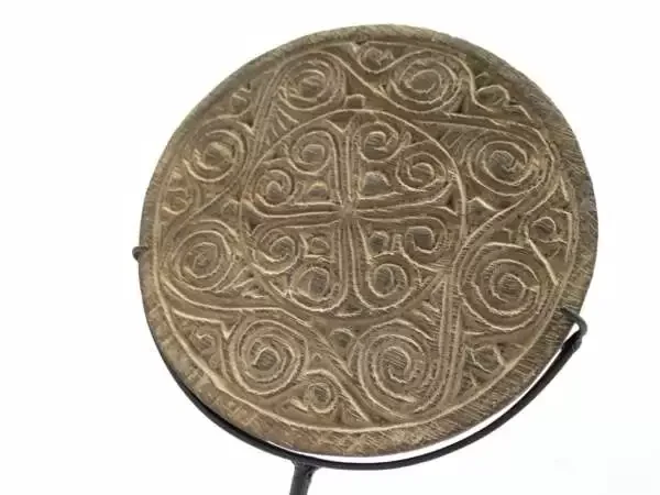 Carved Wooden Panel (260mm On Stand) Round Wall Table Deco Timor Island Tribe Wood Carving